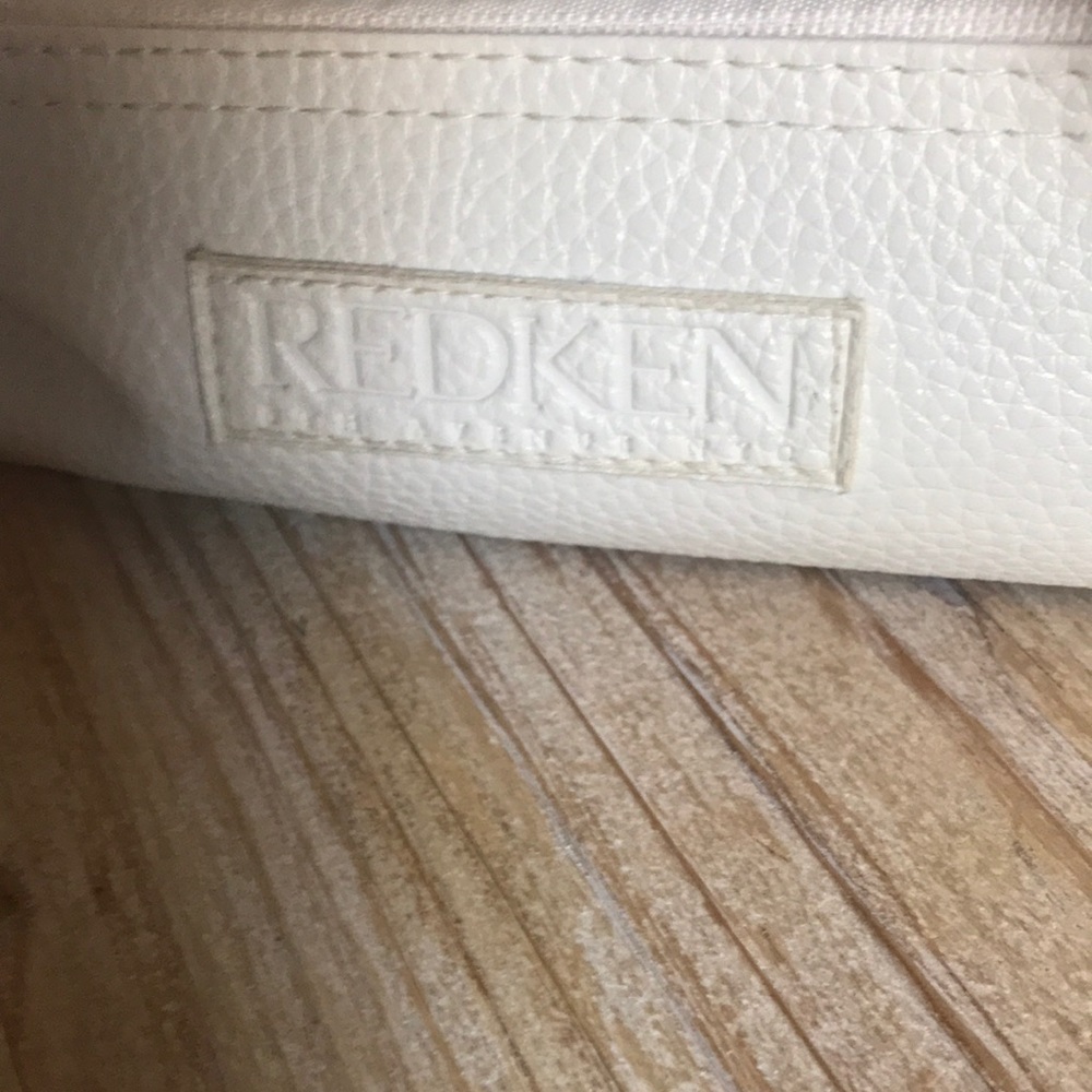 Redken carry bag.